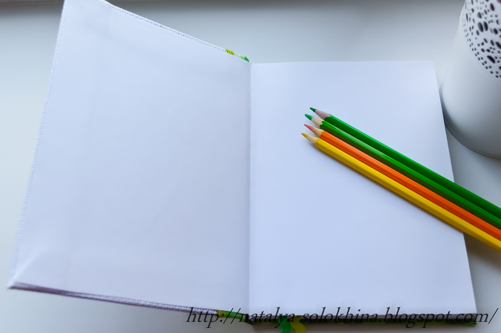 Расположение блокнотов, первый эта. Коробка счастья. Коробка счастья. Блокнот учителю учителю. Тетрадь успешности.