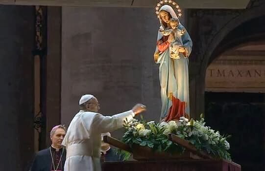 leggoerifletto: Atto di Affidamento alla Beata Vergine Maria - Papa