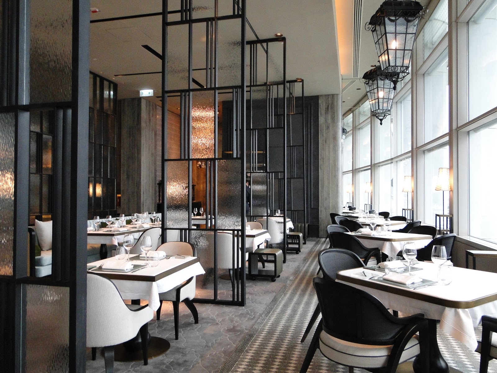 Pin by Kwang hee Park on Restaurants, Bars & Cafes | Fine dining