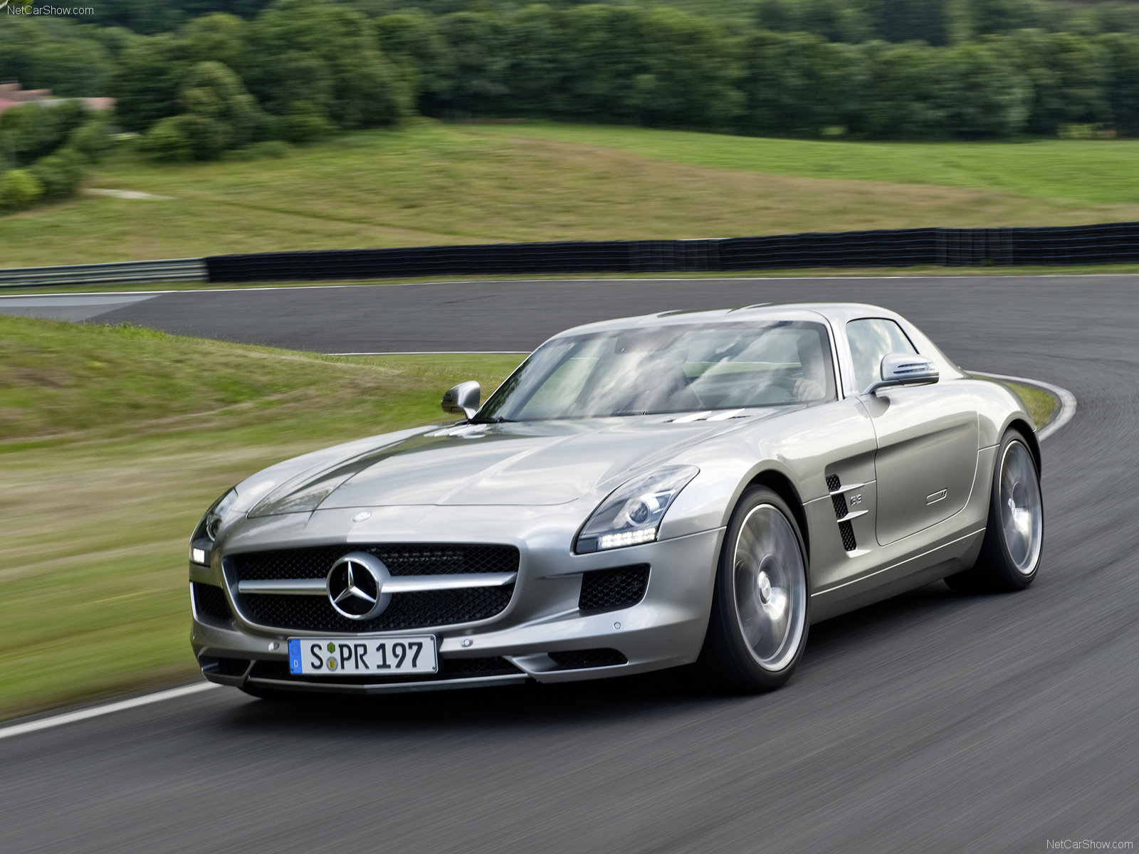 MercedesBenz SLS AMG Gullwing 2011 Fotos e Imágenes en FOTOBLOG X MercedesBenz SLS AMG Gullwing 2011 Fotos e Imágenes en FOTOBLOG X
