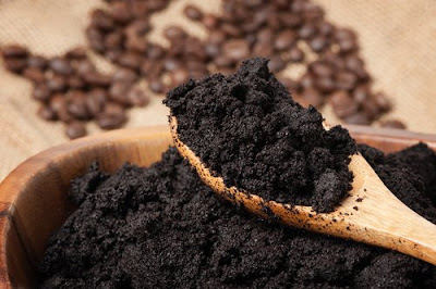 Préparer une crème naturelle au café pour prendre soin du contour des yeux Préparer une crème naturelle au café pour prendre soin du contour des yeux