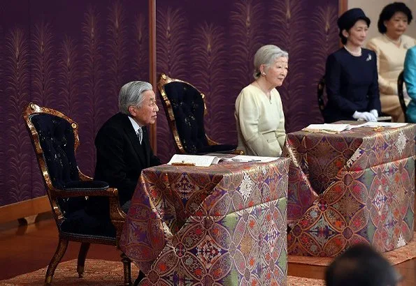 Emperor Akihito, Empress Michiko, Crown Prince Naruhito, Crown Princess Masako, Prince Akishino, Princesses Kiko, Hisako, Mako and Kako