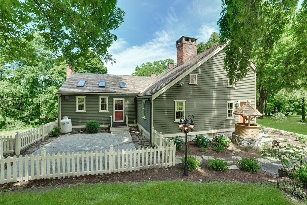 Sweet House Dreams 1766 Stone Colonial in Warwick, New York