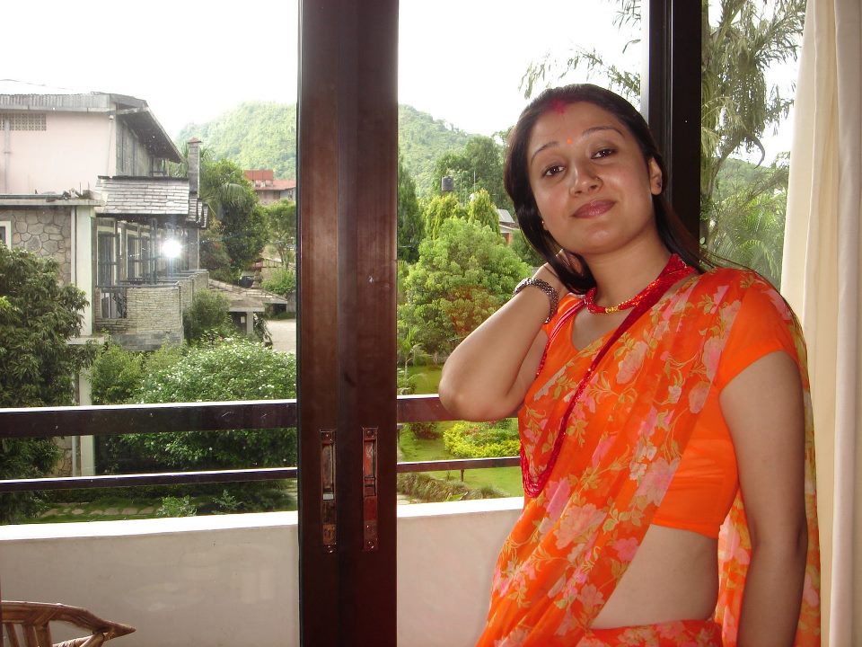 Itsworldbook Hot Sexy Nepali Housewife Honeymoon Tour Photos