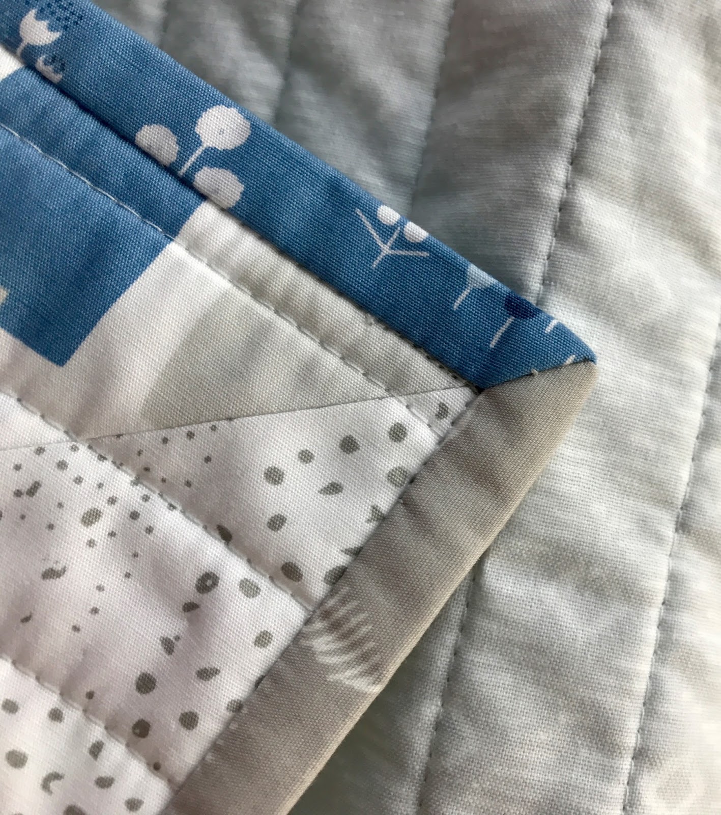 Modern Quilt Relish My new favorite binding technique!