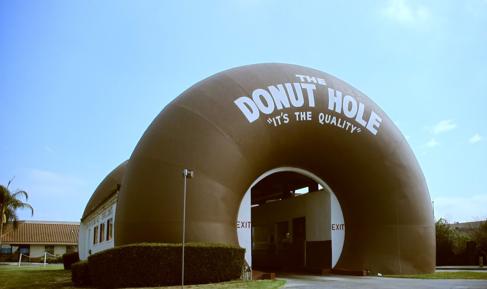 365 los angeles 213 L.A.'s Over the Top Donut Shops