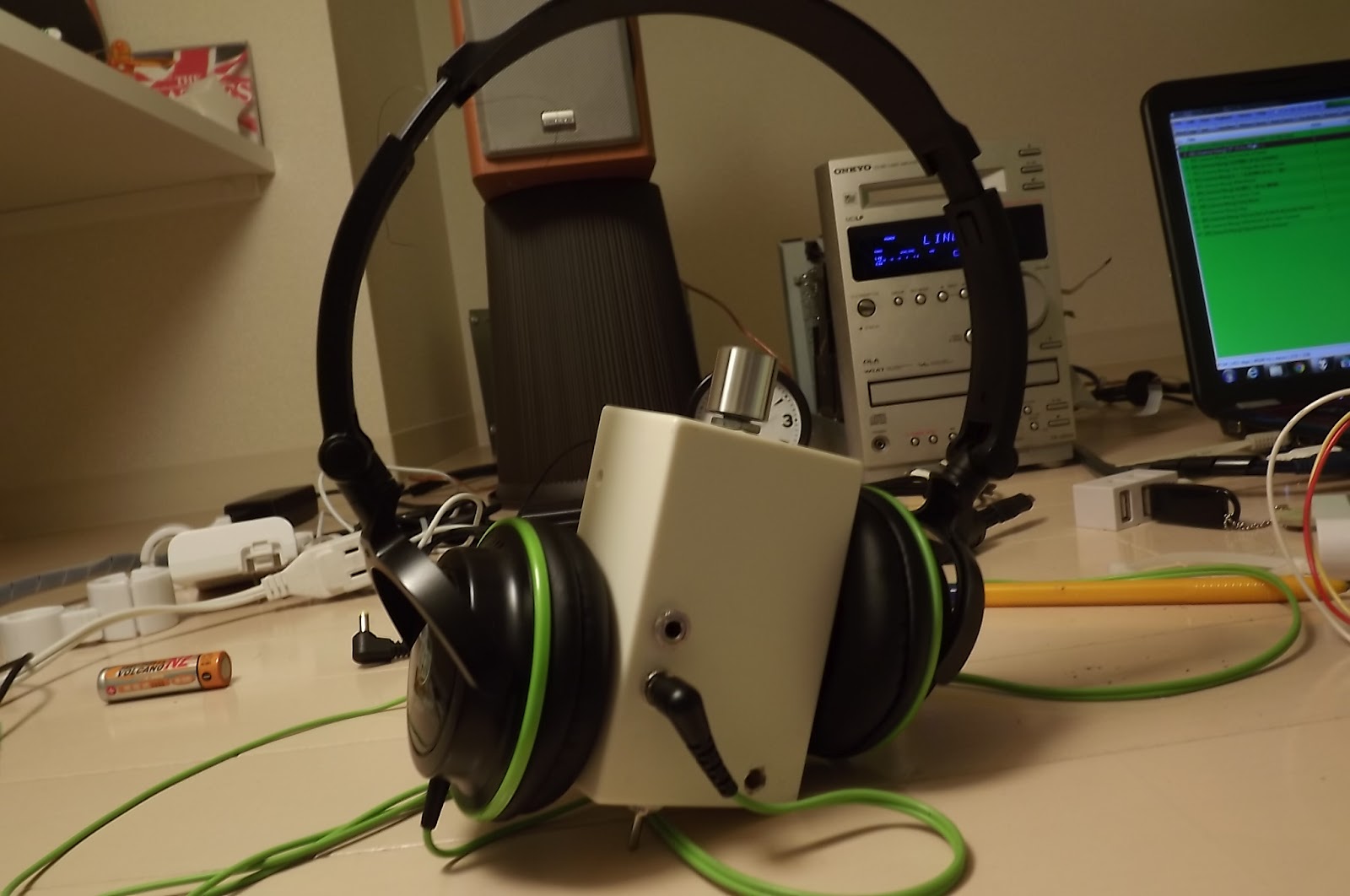 DIY ELECTRONICS PROJECTS: CMOY Headphone Amp