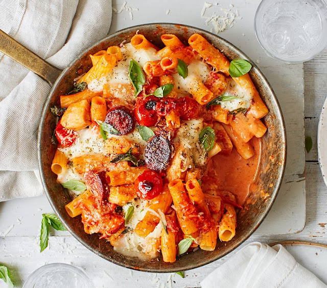 Creamy Chicken, Tomato And Chorizo Pasta Bake Recipe Creamy Chicken, Tomato And Chorizo Pasta Bake Recipe