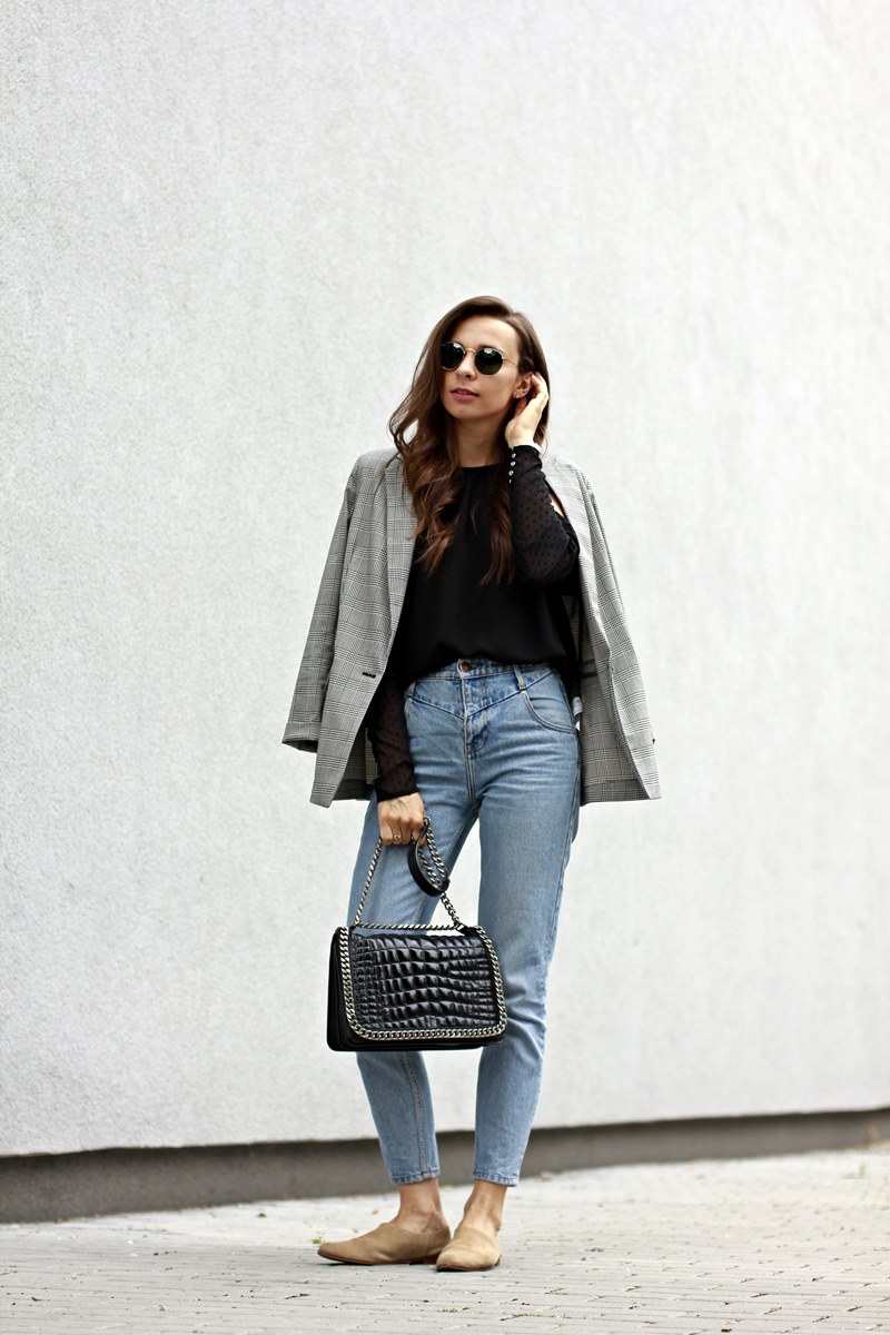 OOTD| Marynarka w kratę, MOM jeans + DW Classic Pettite