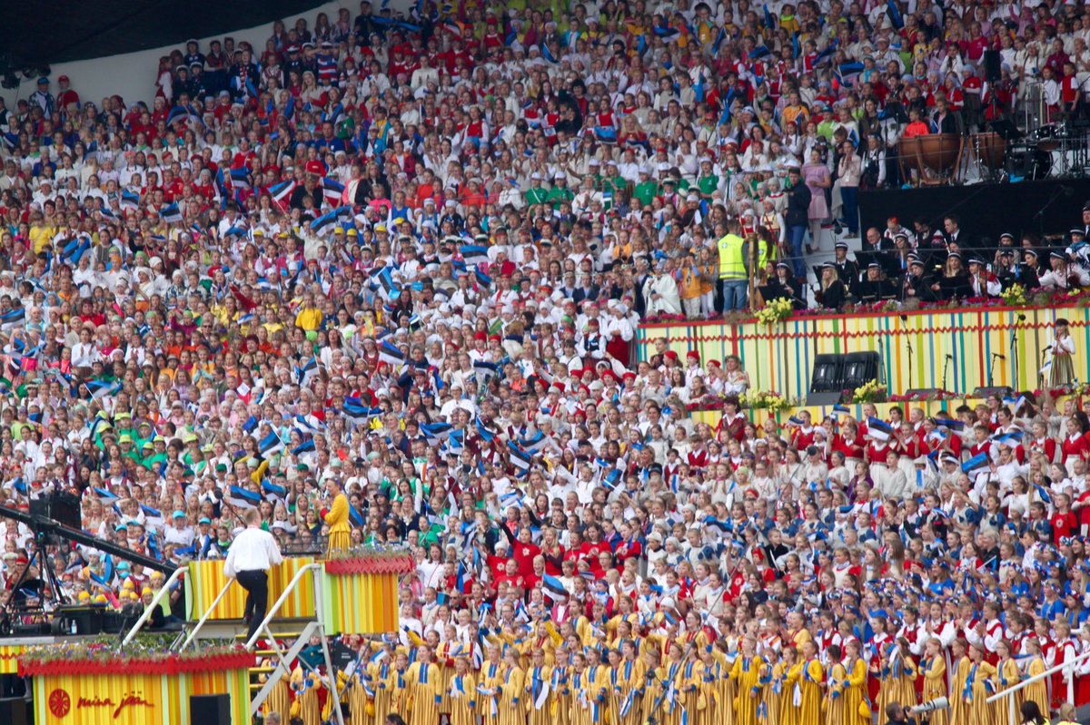 Estonia - Paradise of the North: Estonian Youth Song and Dance Festival