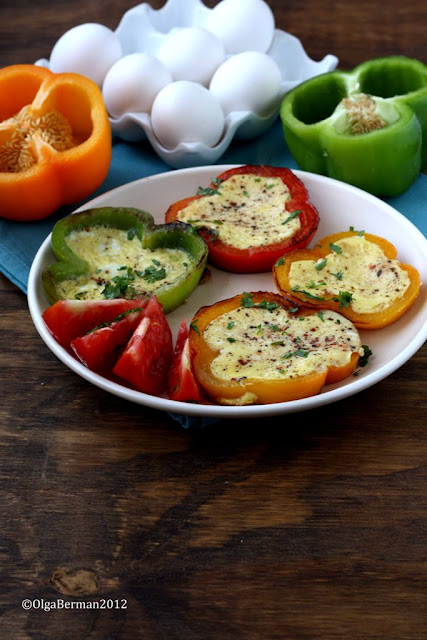 Mango & Tomato: Omelet Inside a Pepper Ring: I've Succumbed to the ...