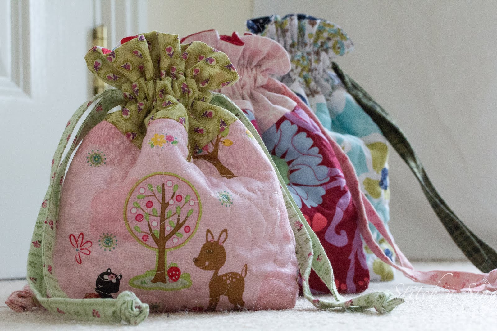 Stitch n Sing Quilted Drawstring Bags