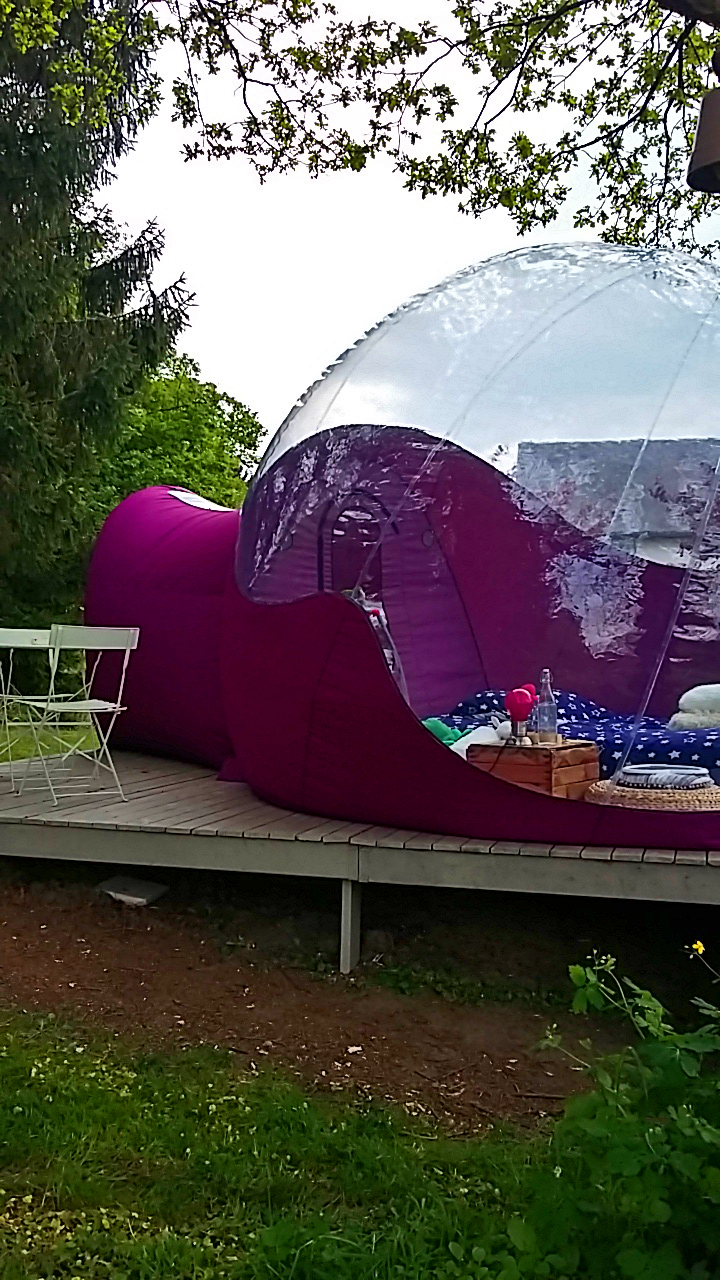 The Traveling Couple Dormir dans une bulle à petit prix et en Belgique