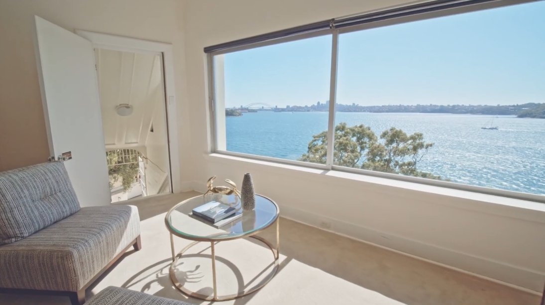 13 Photos vs. 124 Wolseley Rd #2, Point Piper Interior Design Luxury Condo Tour