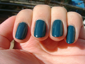 Smart and Sarcastic With Dashes of Insanity: REVIEW of Essie's Go ...