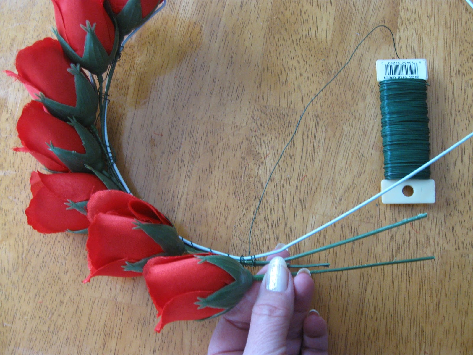 Tips, Treats & Treasures Roses Heart Wreath