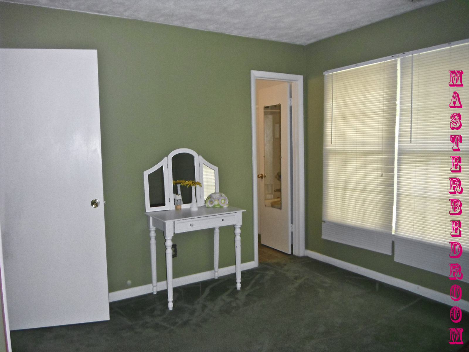 95,000 CASA EN VENTA POR EL DUEÑO 3 DORMITORIOS 2 BAÑOS FAYETTEVILLE