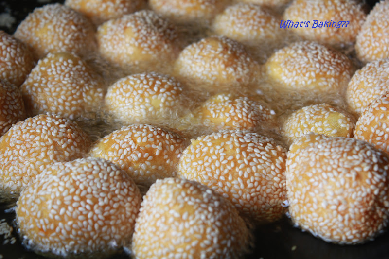 What's Baking?? Lotus Paste Sesame Balls