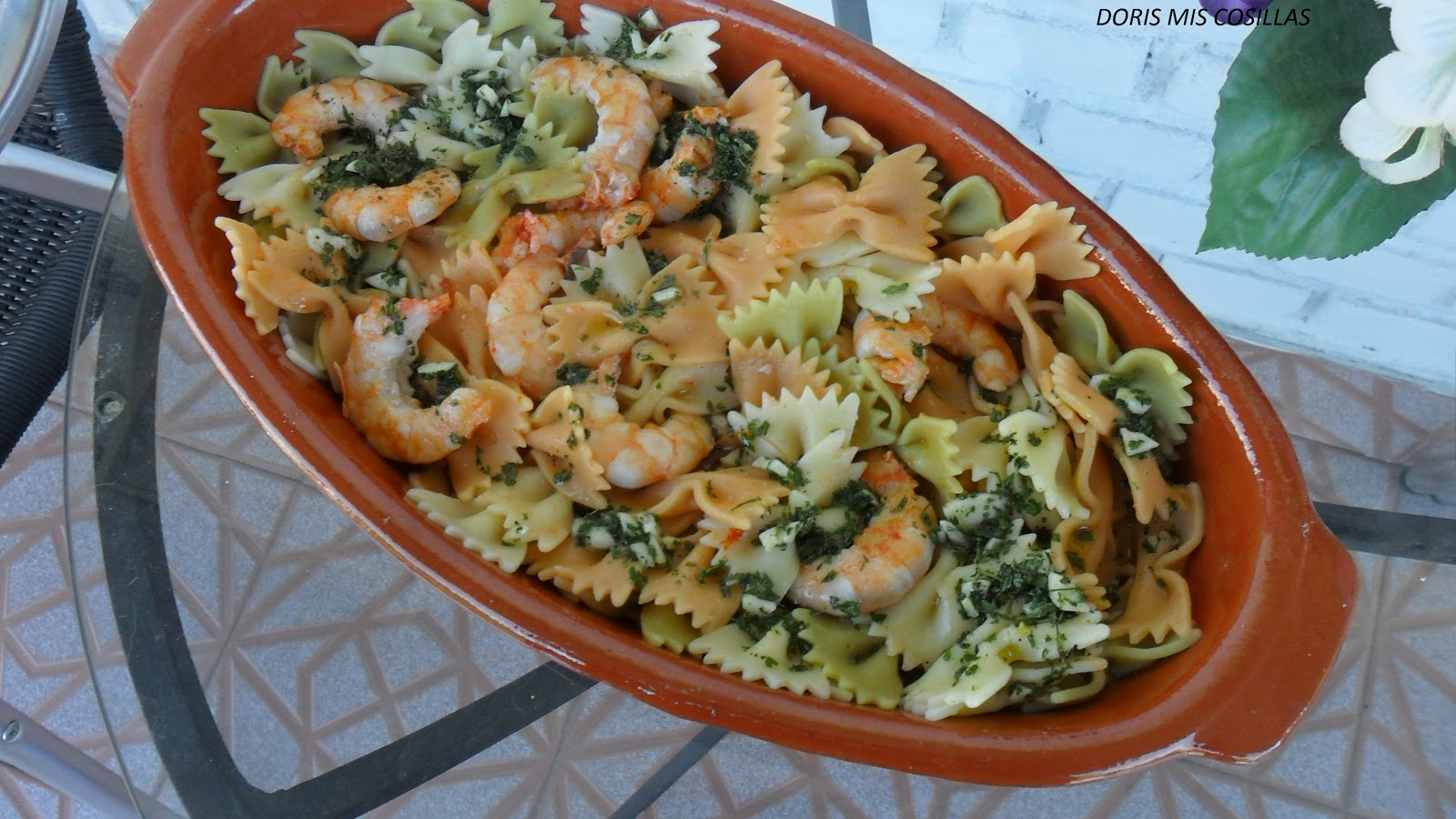 DORIS MIS COSILLAS: ENSALADA DE PASTA CON LANGOSTINOS Y ATÚN.