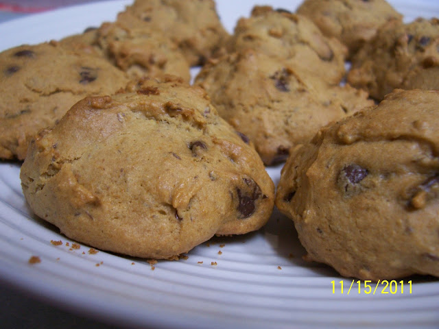 Skinny Gluten Free Chocolate Chip cookies
