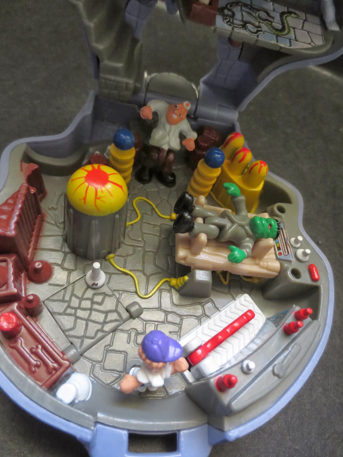 Action Figure Barbecue Micro Playset Review Mighty Max Escapes from