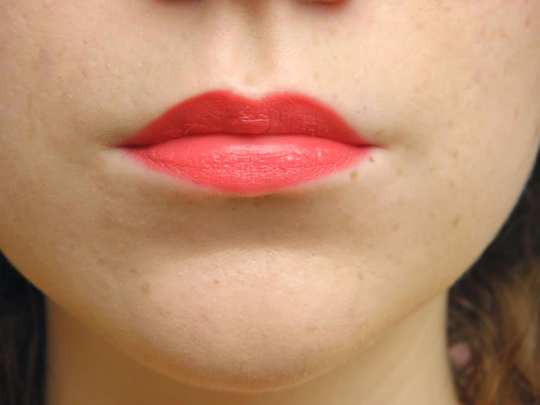 estee lauder coral lipstick