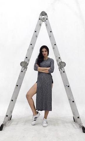 Top 38 Female Celebrities In The Industry Who Have The Best Legs! Top 38 Female Celebrities In The Industry Who Have The Best Legs!