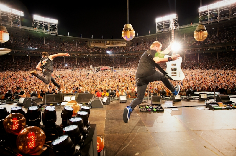 THE SKY I SCRAPE: August 20: Pearl Jam at Wrigley Field