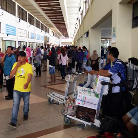 Harga Tiket Pesawat untuk Mudik Lebaran dari Batam ke Surabaya Naik 3