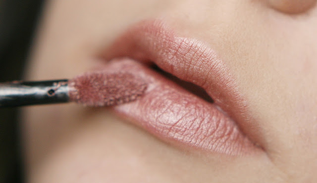 Catrice Liquid Lip Powder Metal Matt 030 Jenny From The Bronze