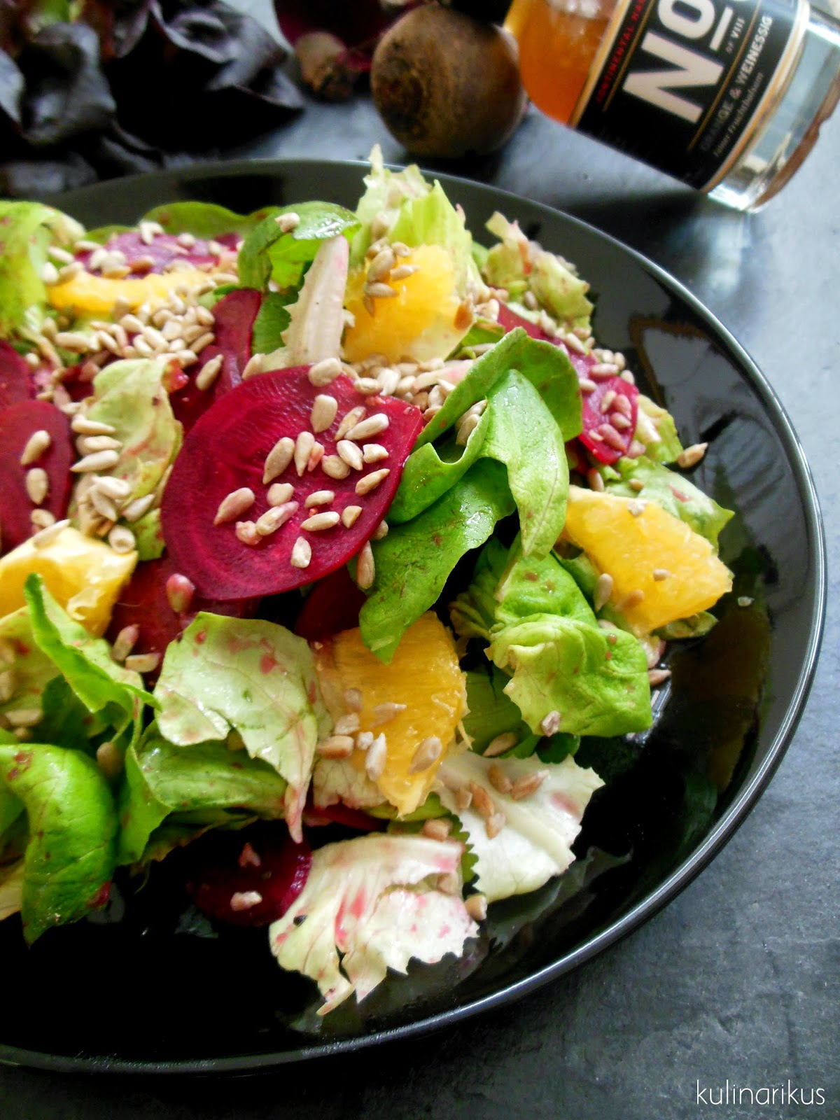 Kulinarikus: Rote-Bete-Salat mit Orangendressing und Sonnenblumenkernen