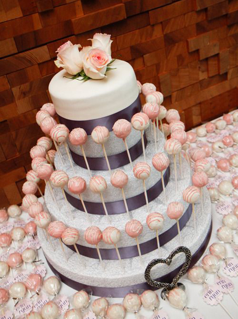 wedding cake decorations, wedding cake pops, cake pops