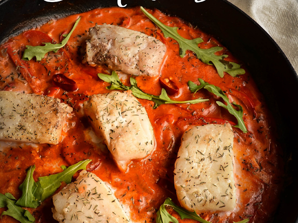 Cod Fish With Pepper and Tomato Sauce 