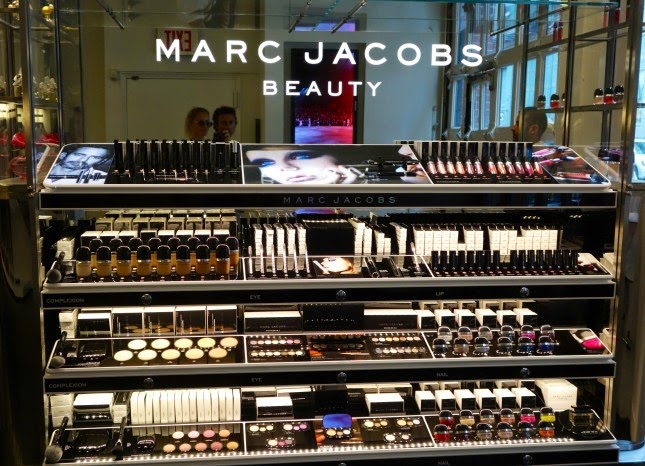 Eniwhere Fashion - Marc Jacobs make-up