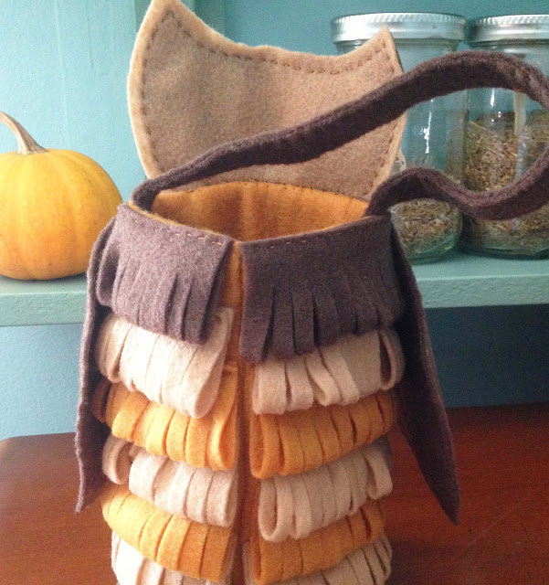 KBB Crafts & Stitches: Owl Treat Bag