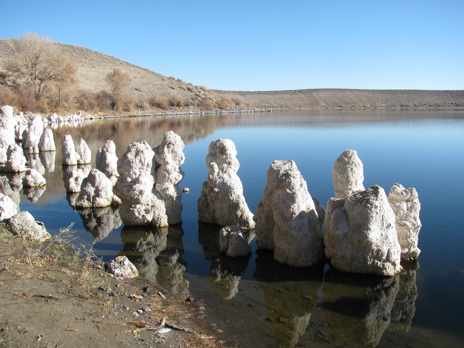 Weekend Wanderluster Soda Lake (Churchill County, Nevada)