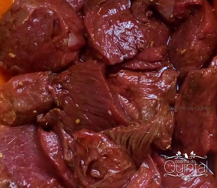 Carne de Panela para cardápio marmitex antes do tempero