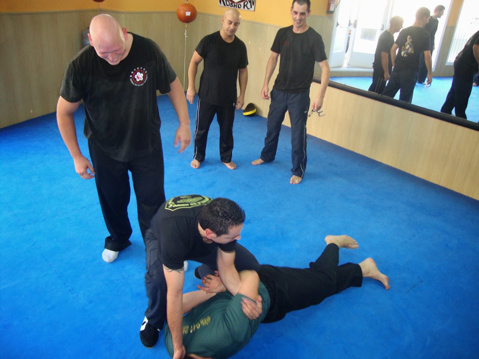 CLUB DE KENPOKARATE LENDINEZ GYM BLANES DEFENSA PERSONAL OPERATIVA