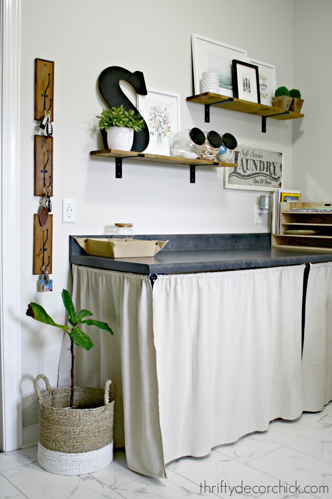 Table to 2025 hide litter box