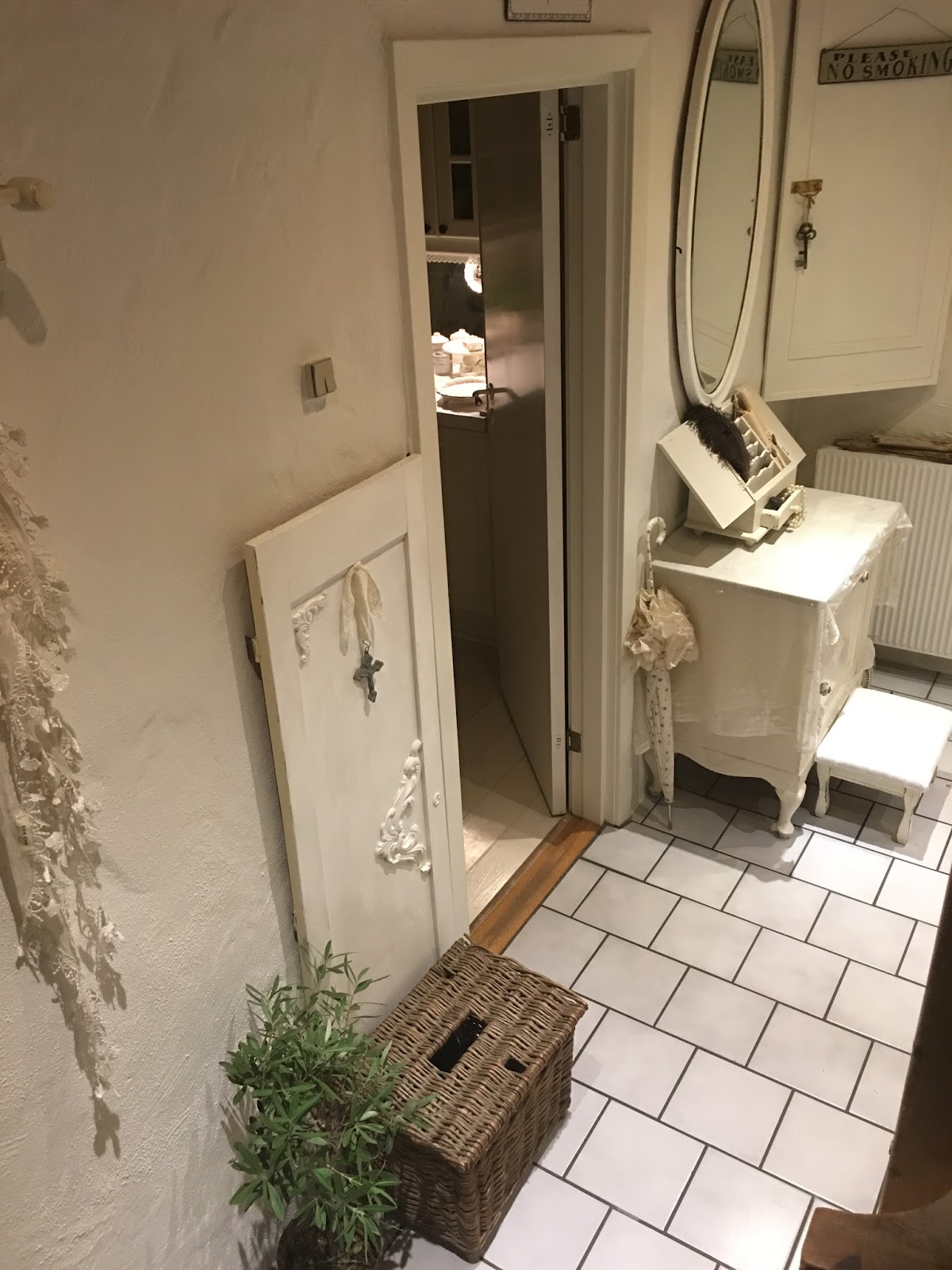 Frk hall: fra nyt til gammelt