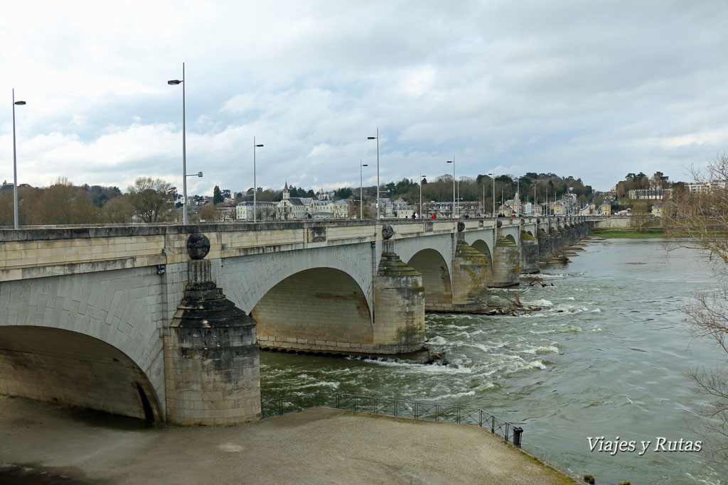 Puente Wilson, Tours