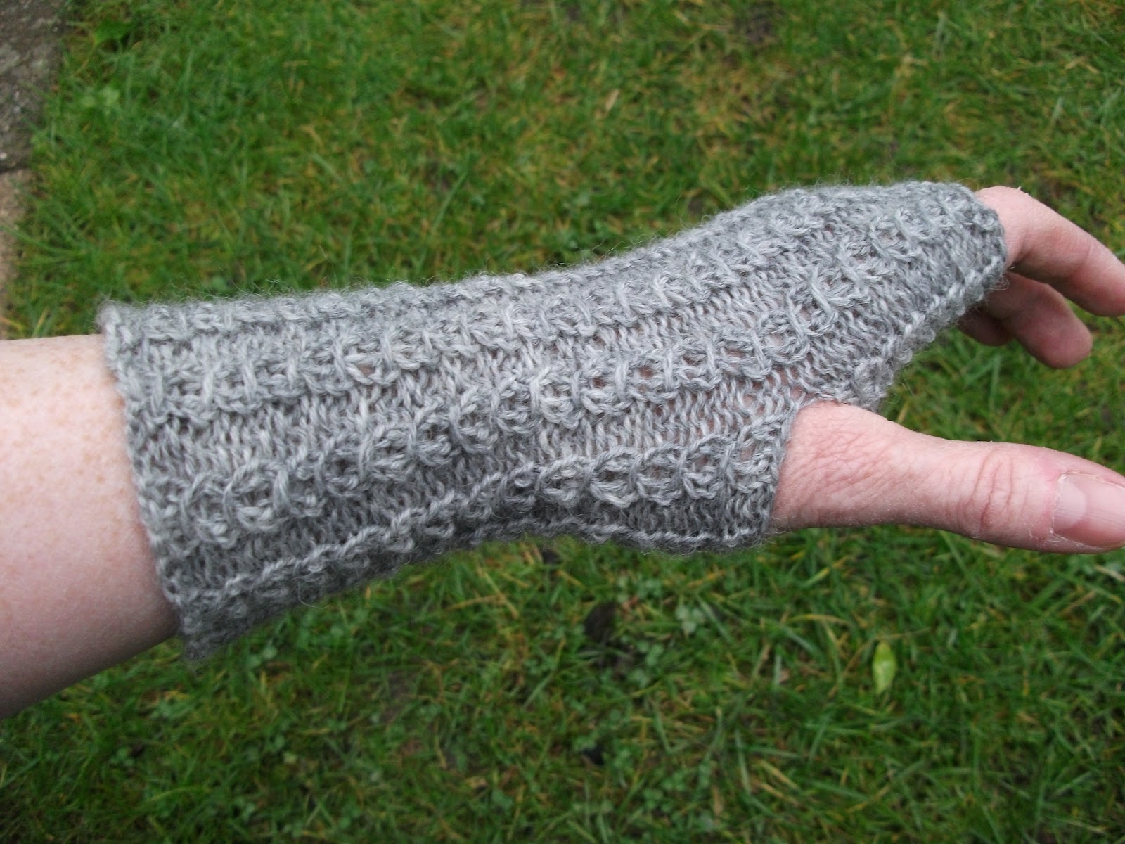 Dala Mittens