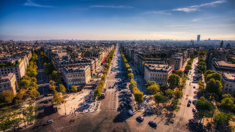 Champs Elysees HD