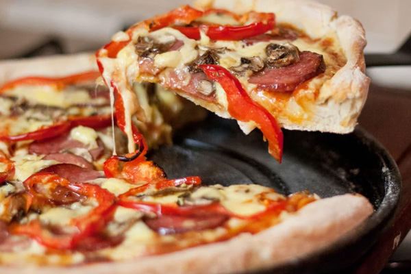 Turkey deliveryman dangers 18 years in prison for spitting on pizza