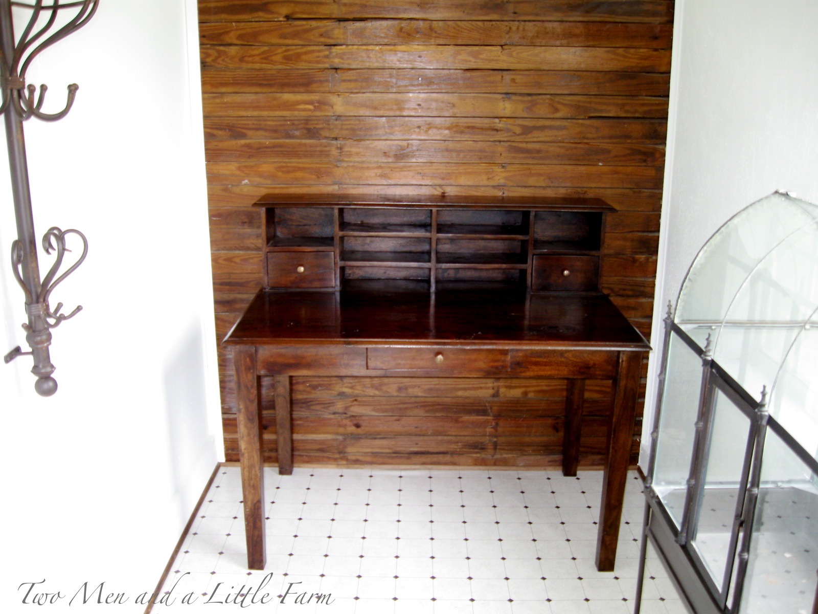 Two Men and a Little Farm FOYER DESK HAS ARRIVED