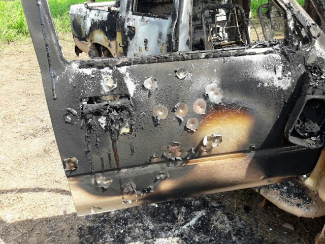 Na bala! Disputa por terras termina com homem morto dentro de saco e camionete incendiada e cravada de balas! Na bala! Disputa por terras termina com homem morto dentro de saco e camionete incendiada e cravada de balas!