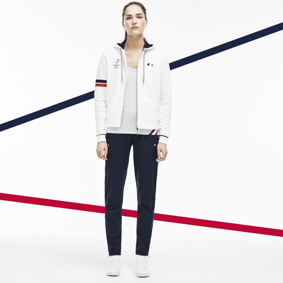 Lacoste - Tenue de village de la délégation française aux JO de Rio 2016 lacoste-équipe-de-france, lacoste-tenue-officielle-délégation-française-jo-rio-2016, lacoste-tenue-officielle, lacoste-tenue-officielle-délégation-française, lacoste-jo-rio-2016, lacoste-rolland-garros, tenue-lacoste, dudessinauxpodiums, du-dessin-aux-podiums, lacoste-jeux-olympiques, tenue-de-ceremonie, tenue-de-protocole, tenue-de-village, lacoste-tenue-de-ceremonie, lacoste-tenue-de-protocole, lacoste-tenue-de-village