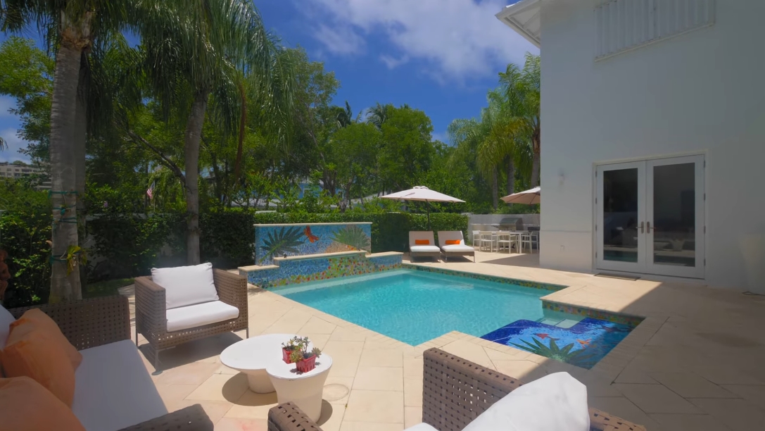 45 Interior Design Photos vs. 16 Turtle Walk, Key Biscayne, FL Luxury Home Tour