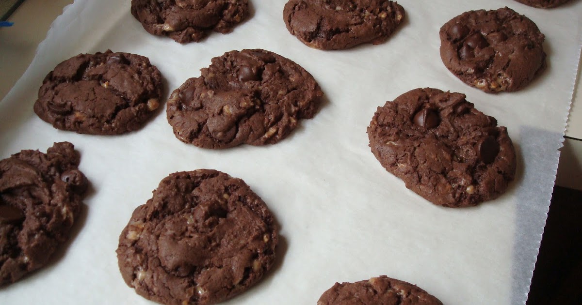 mocha me: Chocolate Chip Toffee Cookies