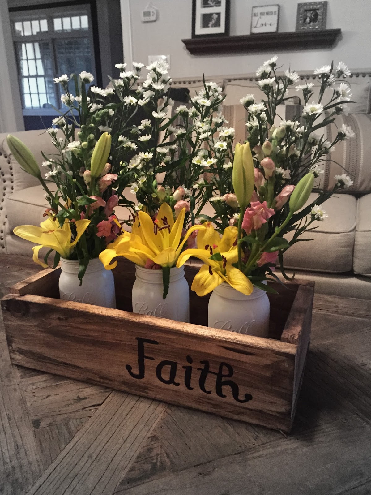 Drew Danielle Design Focal Word Centerpiece